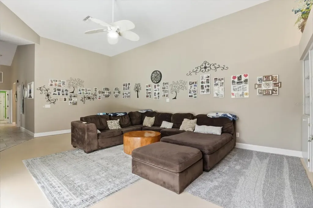 30 Pine Street Homosassa FL 34446