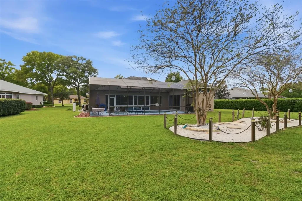 30 Pine Street Homosassa FL 34446