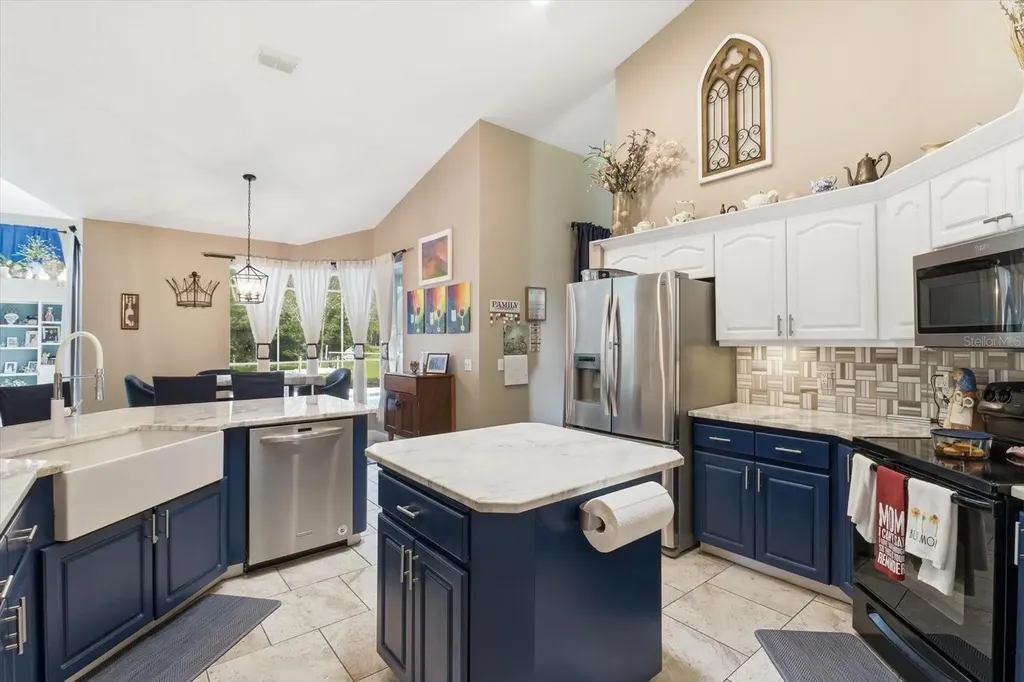 30 Pine Street Homosassa FL 34446