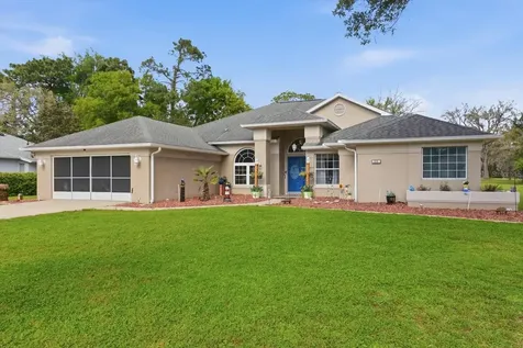 30 Pine Street Homosassa FL 34446