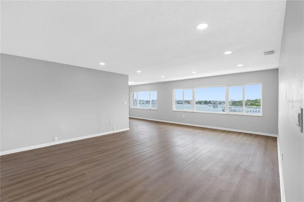 100 Bluff View Drive Belleair Bluffs FL 33770