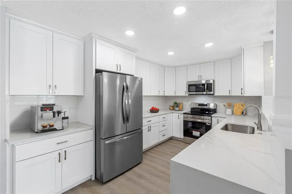 100 Bluff View Drive Belleair Bluffs FL 33770