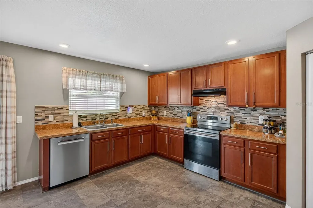 11154 Running Pine Drive Riverview FL 33569