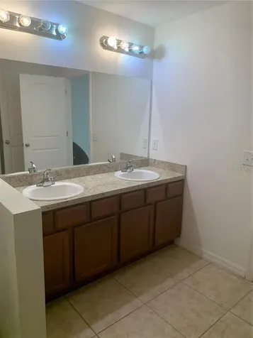 5725 Lacar Way Lakeland FL 33805