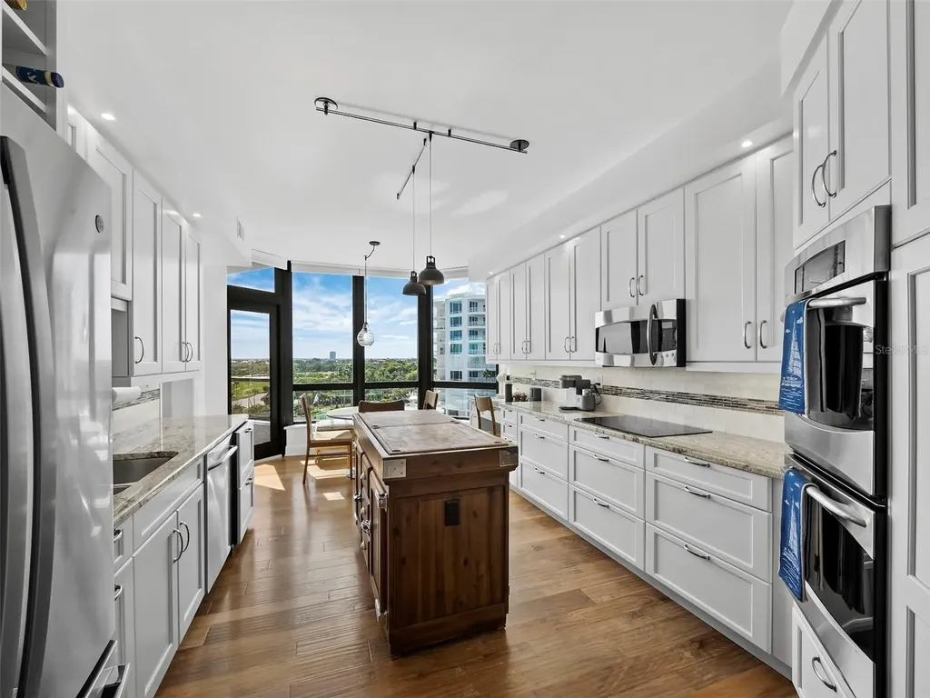 535 Sanctuary Drive Longboat Key FL 34228