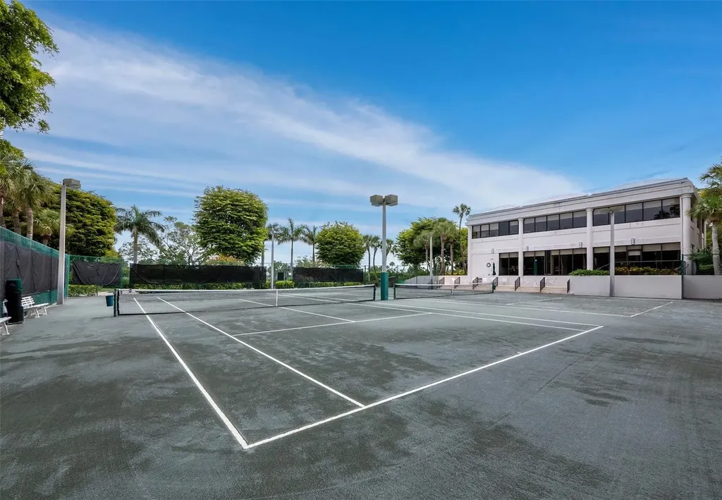 535 Sanctuary Drive Longboat Key FL 34228