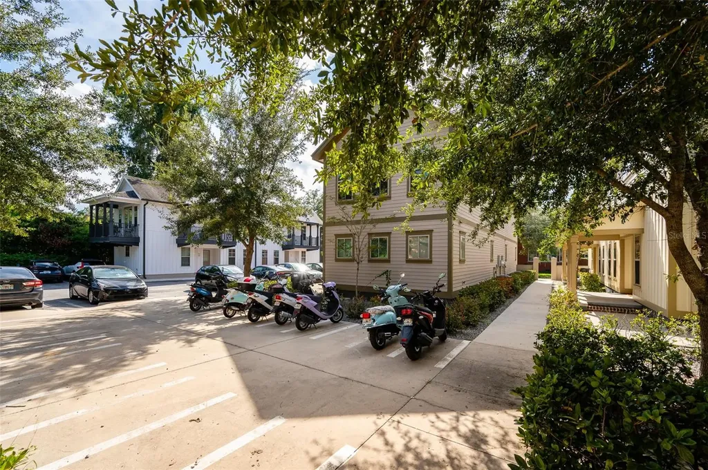 717 NW 10th Street Gainesville FL 32601