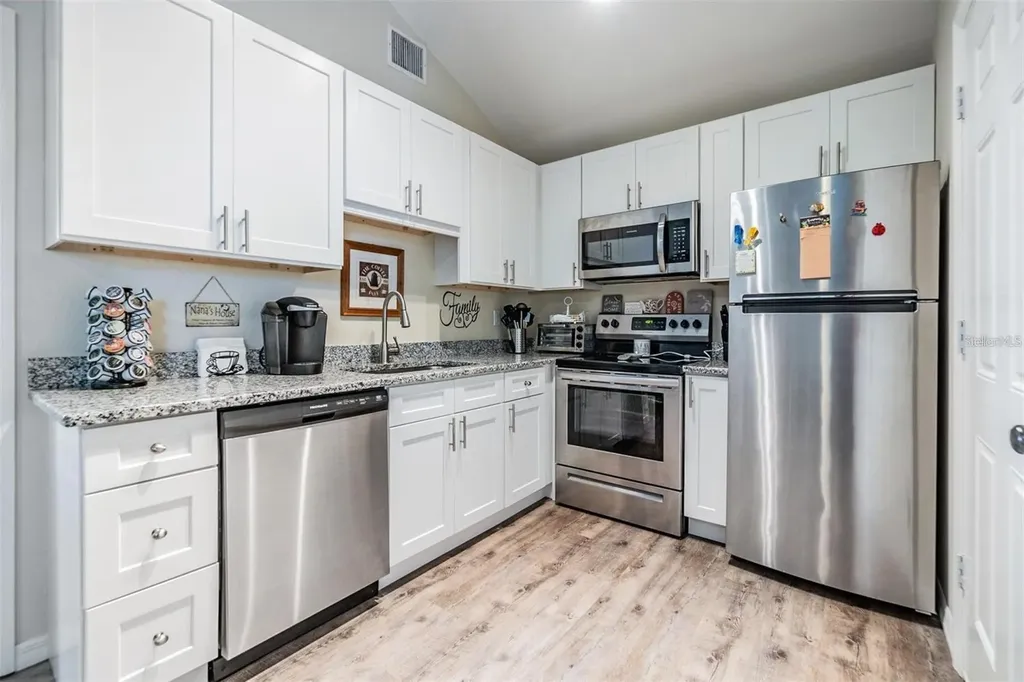 1265 Jade Place Clearwater FL 33756