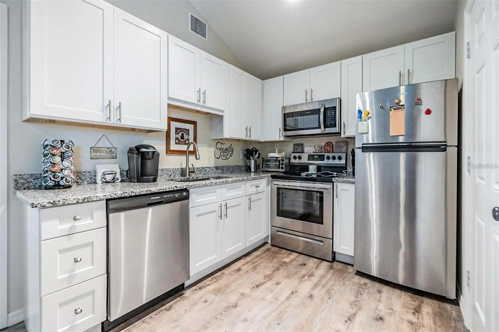 1265 Jade Place Clearwater FL 33756