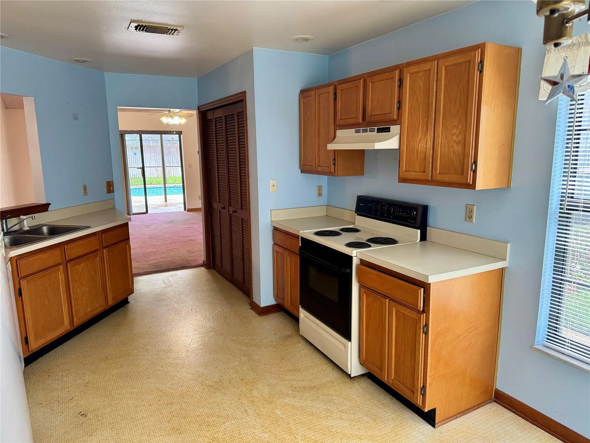 5294 Aeolus Way Orlando FL 32808