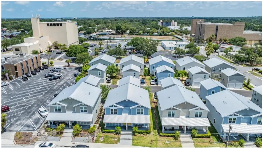 1264 Pierce Street Clearwater FL 33756
