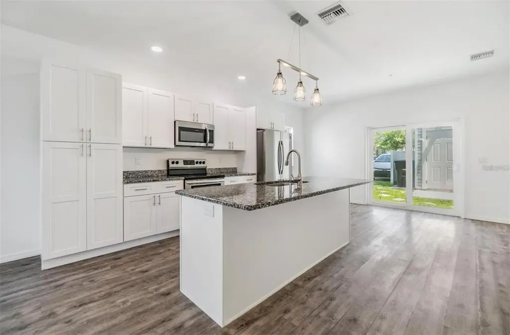 1264 Pierce Street Clearwater FL 33756