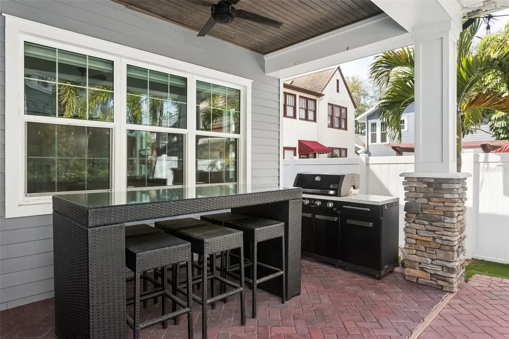 2509 W Palm Drive Tampa FL 33629