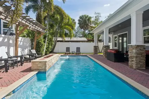 2509 W Palm Drive Tampa FL 33629