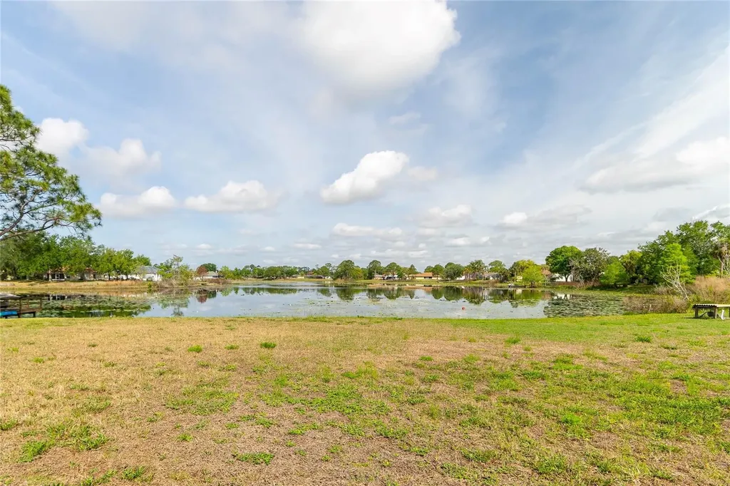1020 Avis Lane Deltona FL 32738