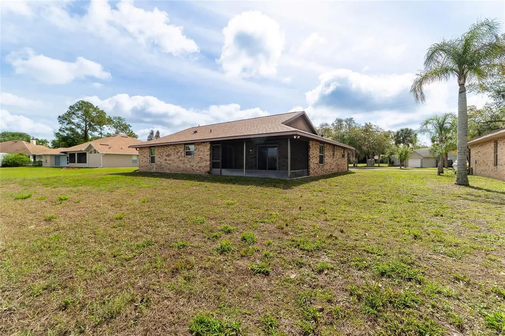 1020 Avis Lane Deltona FL 32738