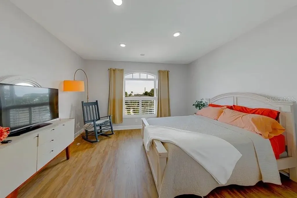2106 Pelican Court Tarpon Springs FL 34689