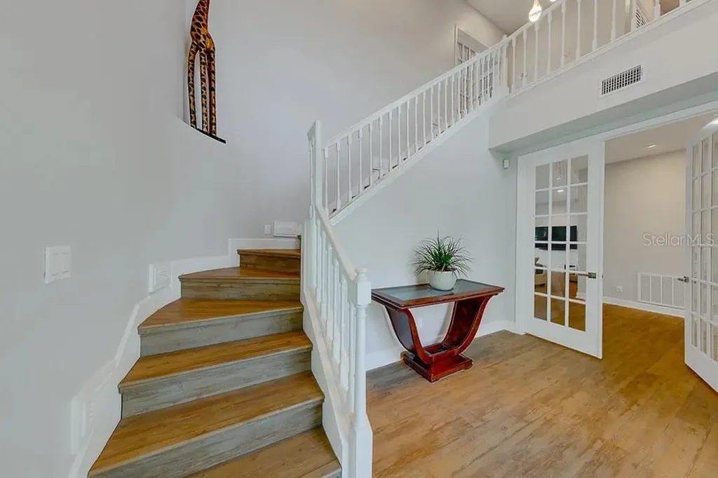 2106 Pelican Court Tarpon Springs FL 34689
