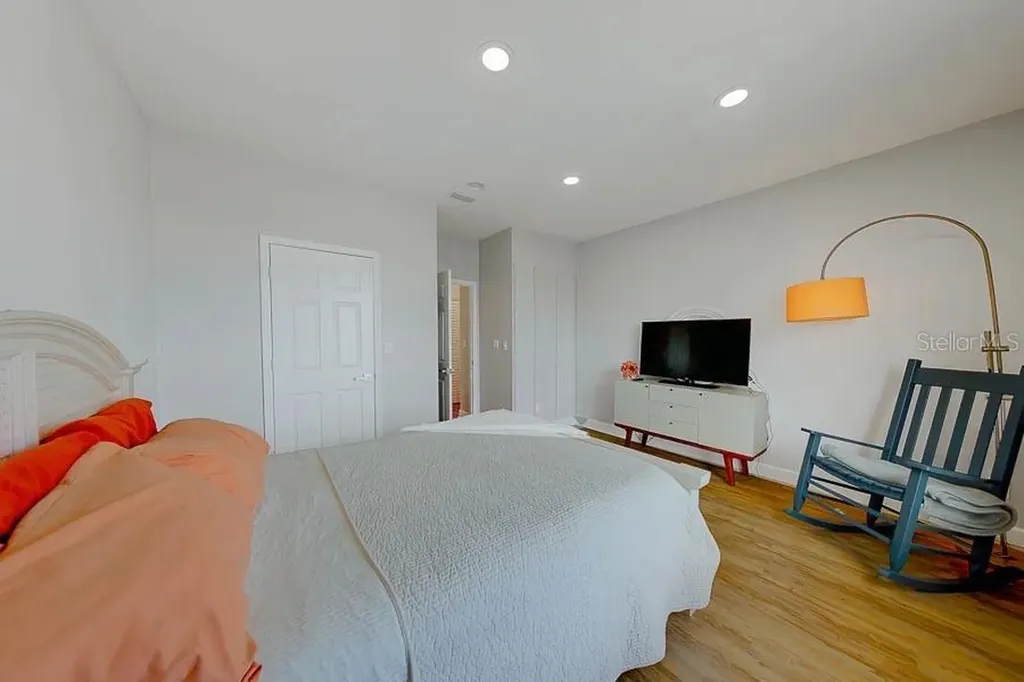 2106 Pelican Court Tarpon Springs FL 34689