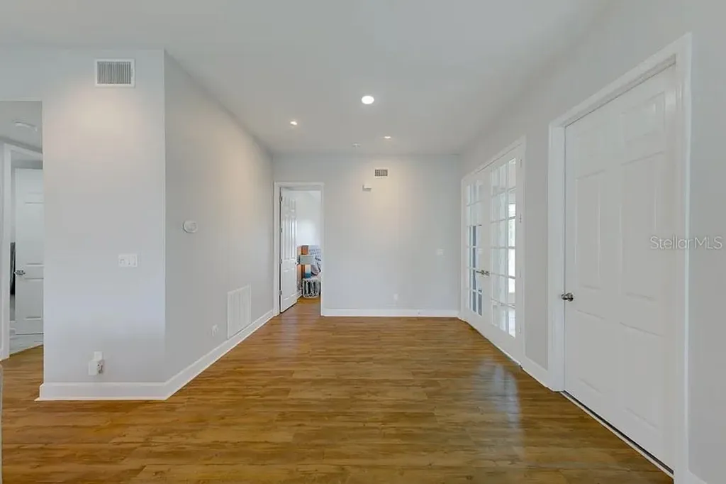 2106 Pelican Court Tarpon Springs FL 34689