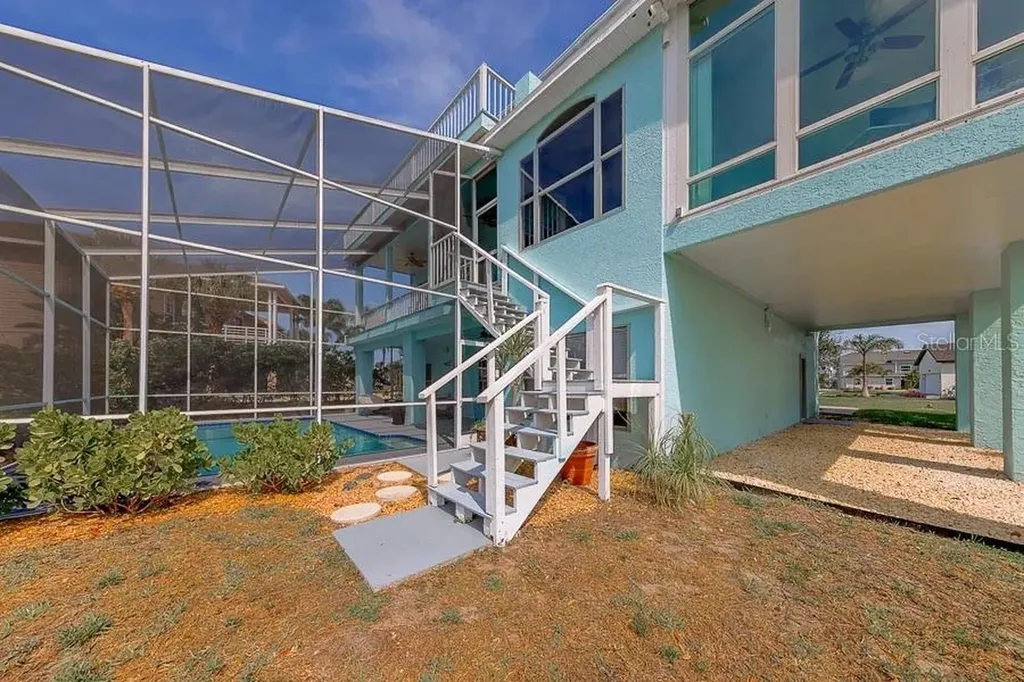 2106 Pelican Court Tarpon Springs FL 34689