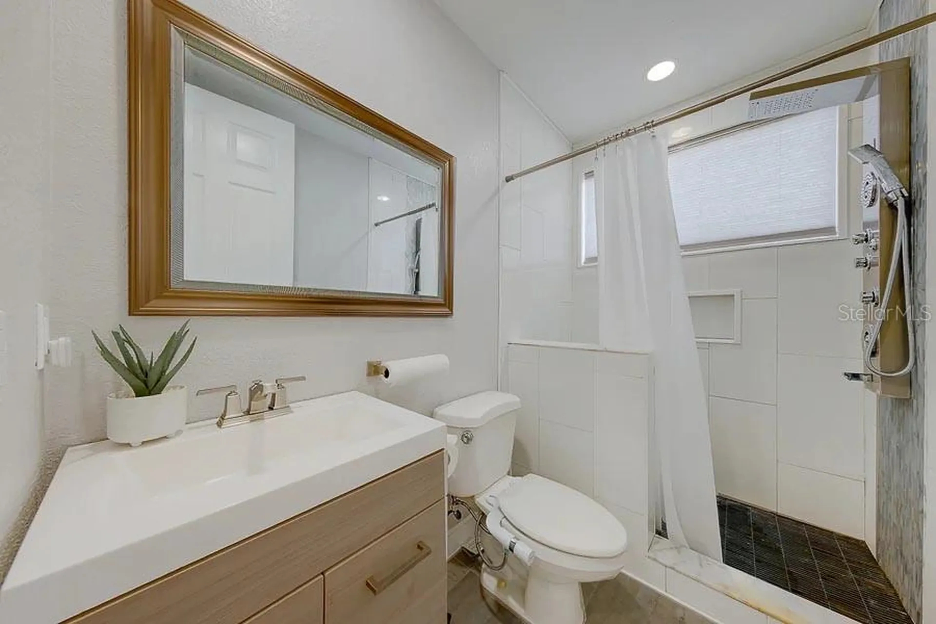 2106 Pelican Court Tarpon Springs FL 34689