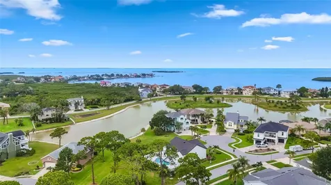2106 Pelican Court Tarpon Springs FL 34689