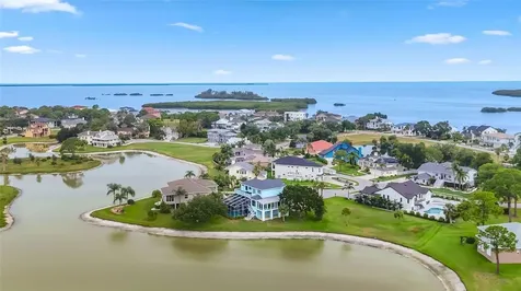 2106 Pelican Court Tarpon Springs FL 34689