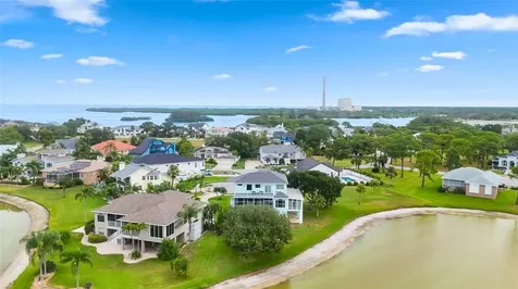 2106 Pelican Court Tarpon Springs FL 34689