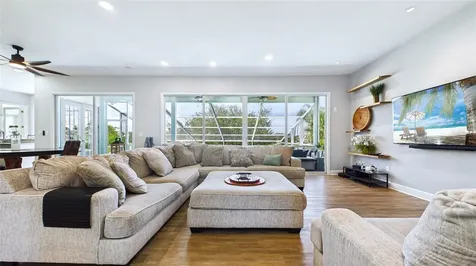 2106 Pelican Court Tarpon Springs FL 34689