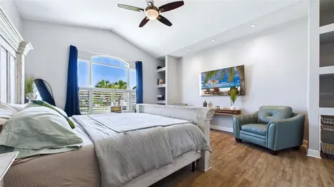 2106 Pelican Court Tarpon Springs FL 34689