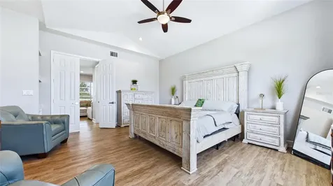 2106 Pelican Court Tarpon Springs FL 34689