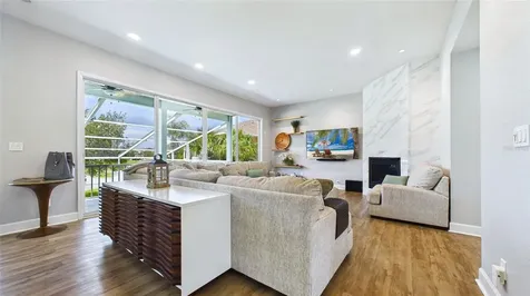 2106 Pelican Court Tarpon Springs FL 34689