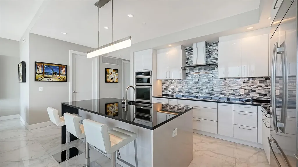 1155 N Gulfstream Avenue Sarasota FL 34236