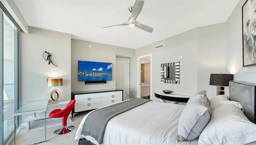 1155 N Gulfstream Avenue Sarasota FL 34236