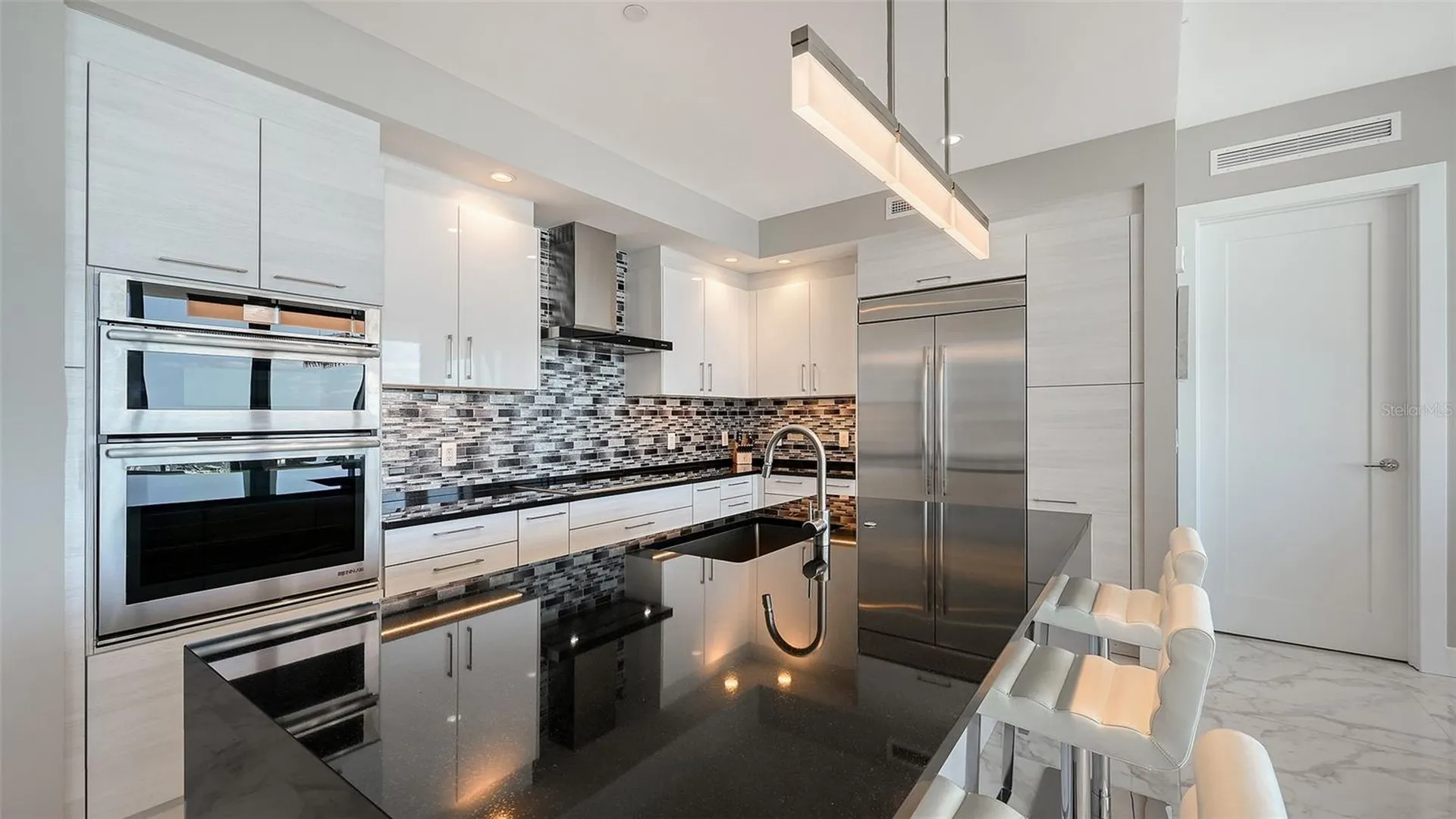 1155 N Gulfstream Avenue Sarasota FL 34236