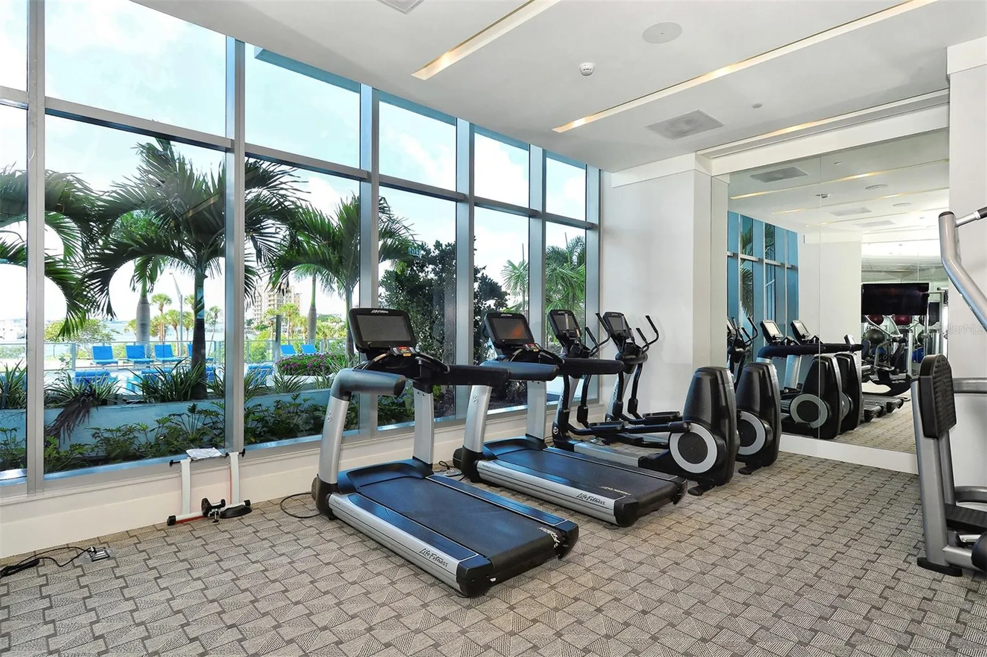 1155 N Gulfstream Avenue Sarasota FL 34236