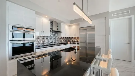 1155 N Gulfstream Avenue Sarasota FL 34236