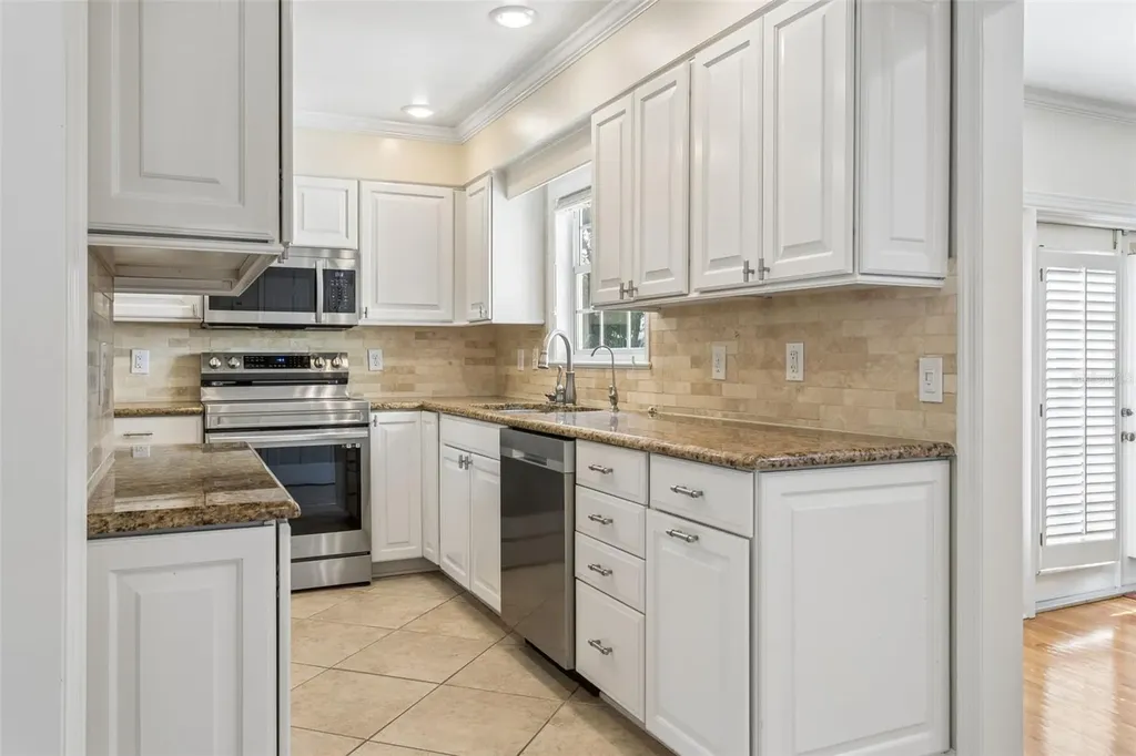 4206 W Obispo Street Tampa FL 33629