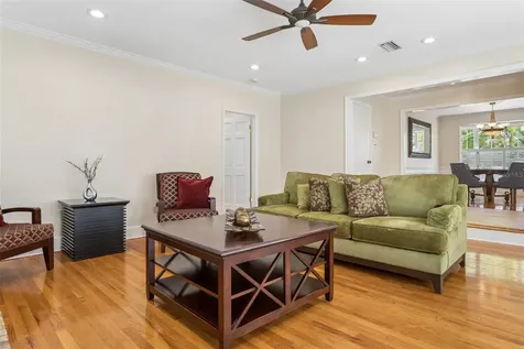 4206 W Obispo Street Tampa FL 33629