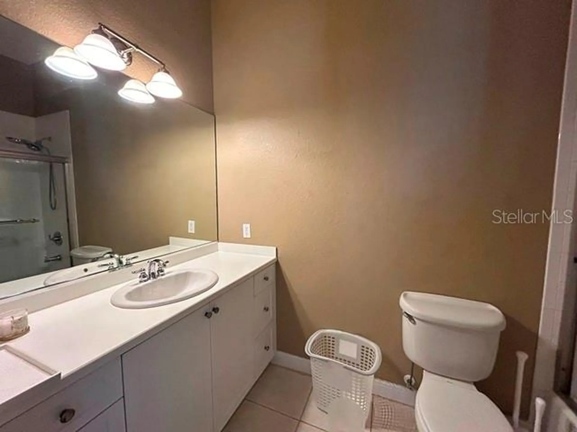 5461 46th Court W Bradenton FL 34210