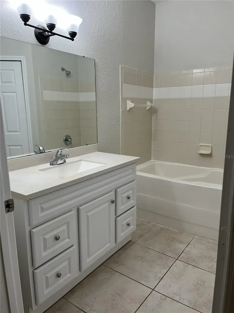 5957 Westgate Drive Orlando FL 32835
