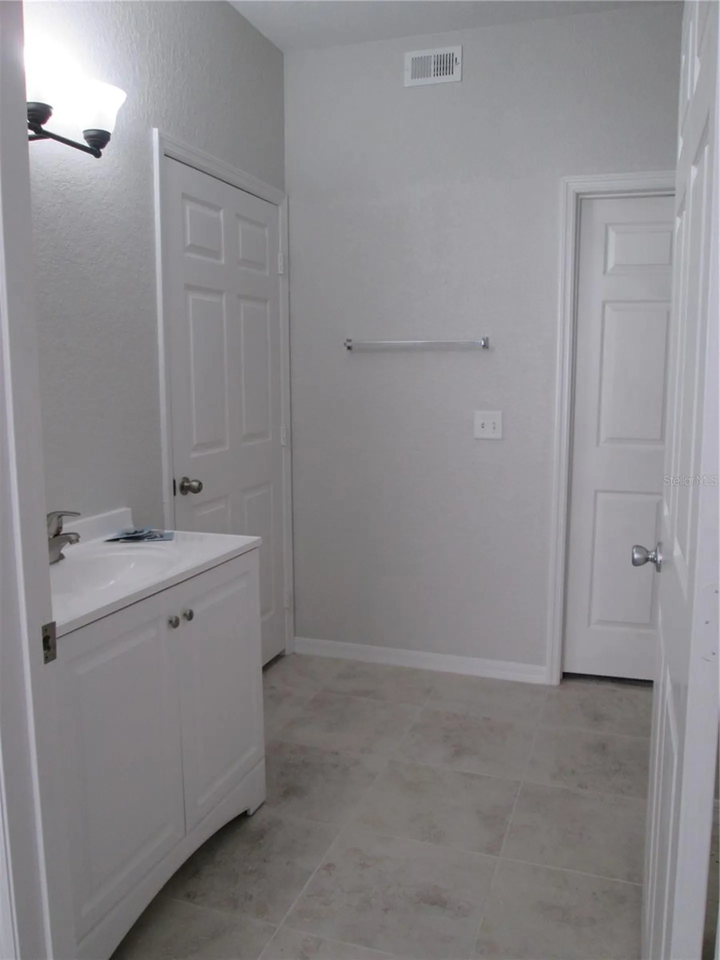 5957 Westgate Drive Orlando FL 32835