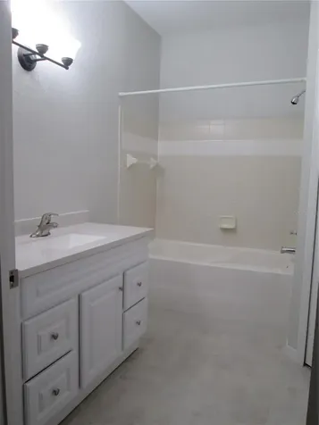 5957 Westgate Drive Orlando FL 32835