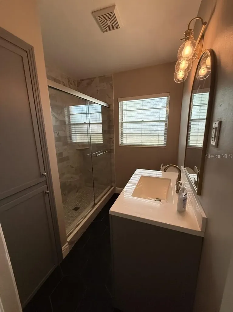 3128 W Powhatan Avenue Tampa FL 33614