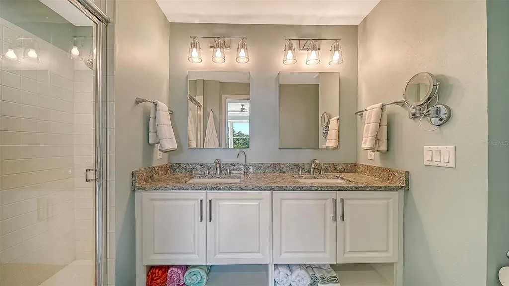 9641 Castle Point Drive Sarasota FL 34238