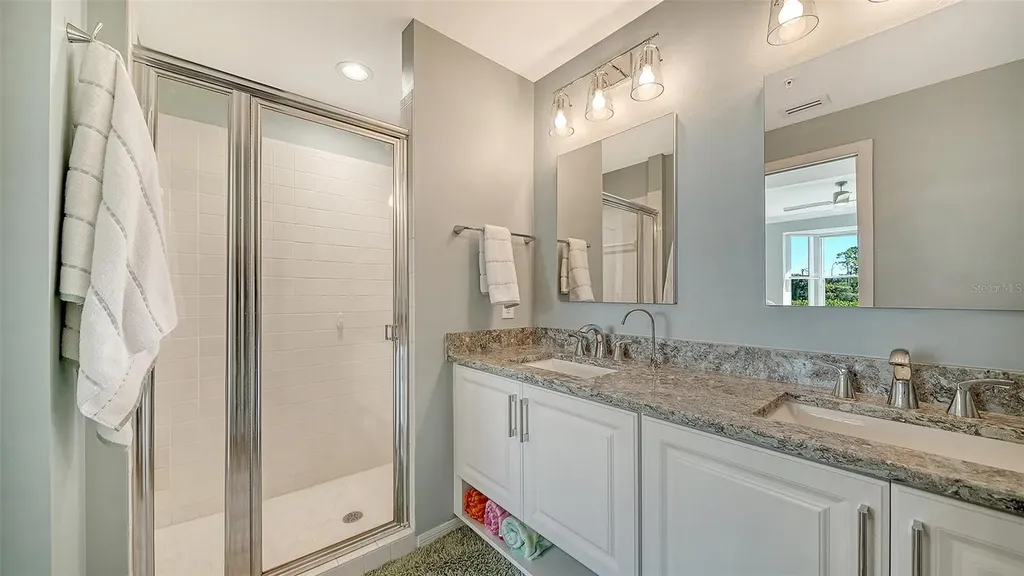9641 Castle Point Drive Sarasota FL 34238