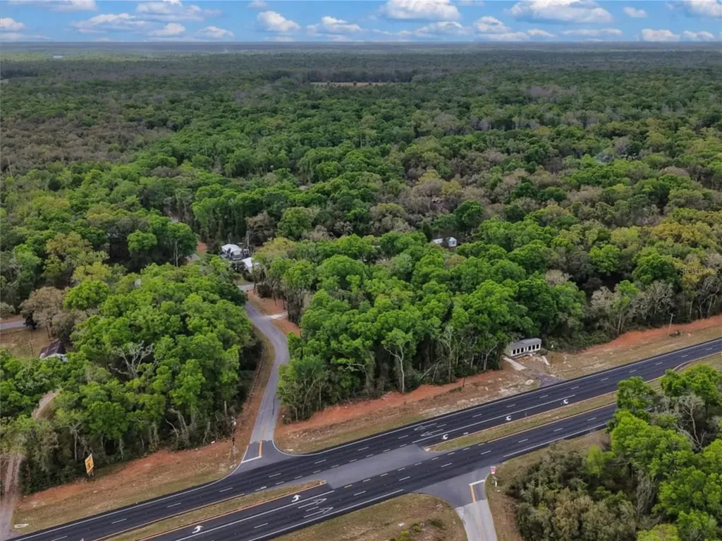 000 NW Us Highway 19 Fanning Springs FL 32693
