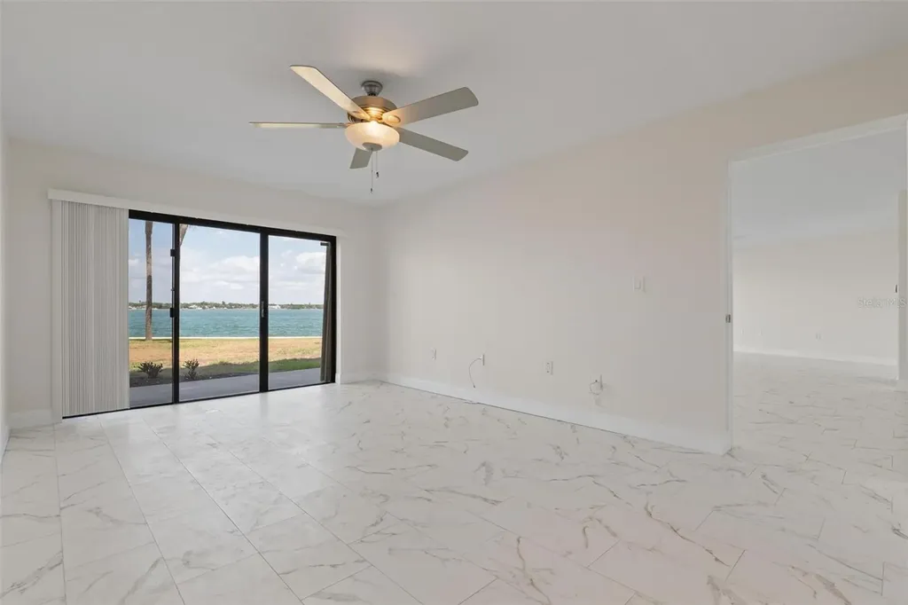 7540 Sunshine Skyway Lane S St Petersburg FL 33711