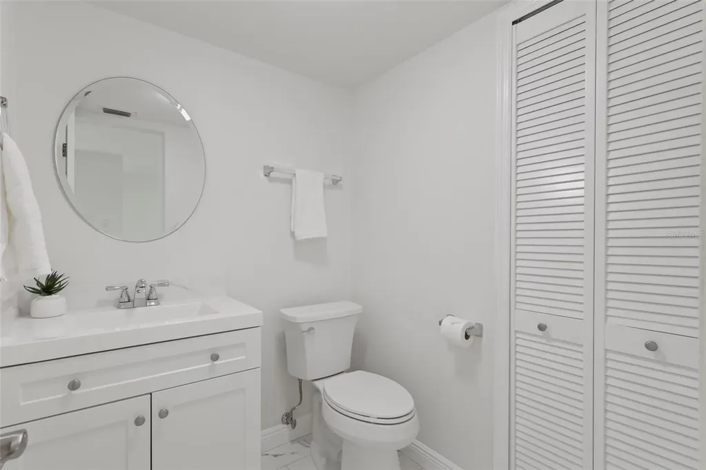 7540 Sunshine Skyway Lane S St Petersburg FL 33711